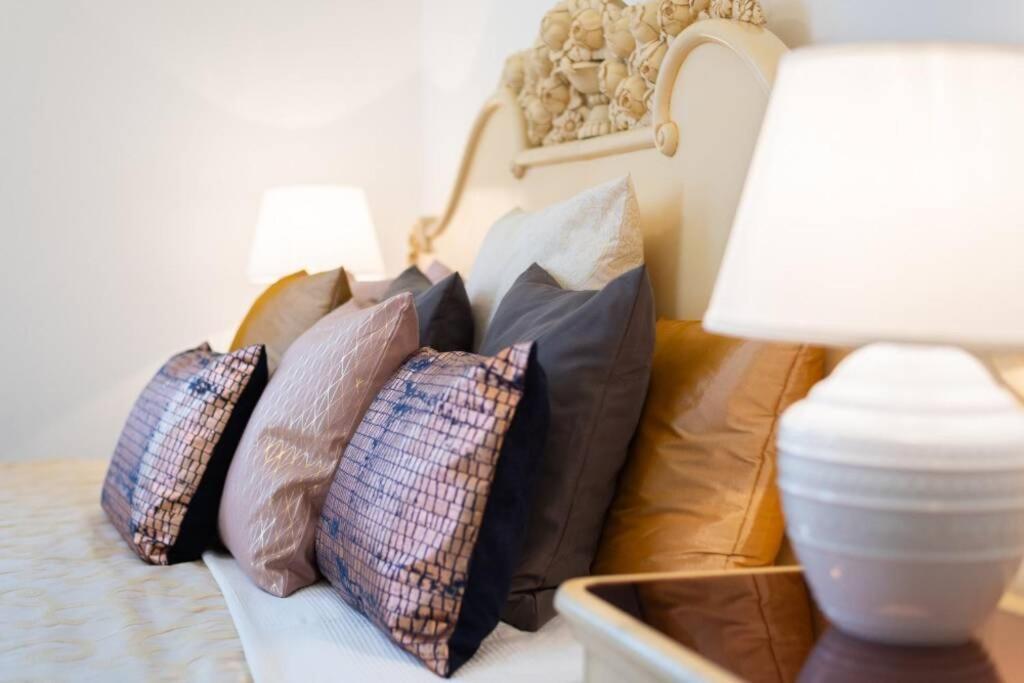 Rose Apartments / Romantic & Cozy / City Center Praag Buitenkant foto