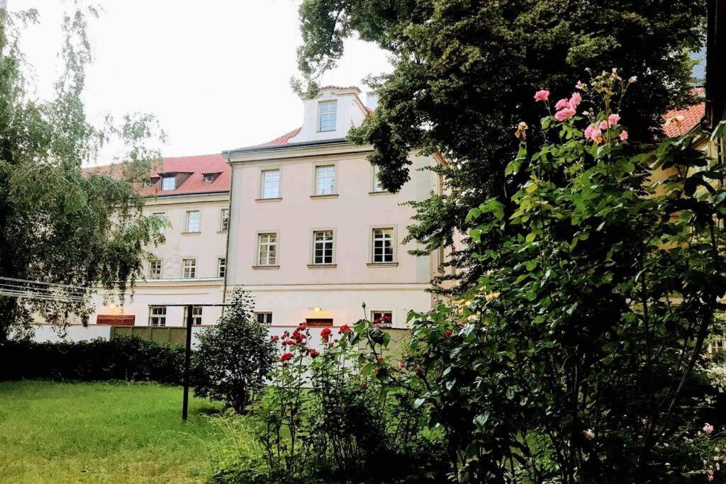 Rose Apartments / Romantic & Cozy / City Center Praag Buitenkant foto
